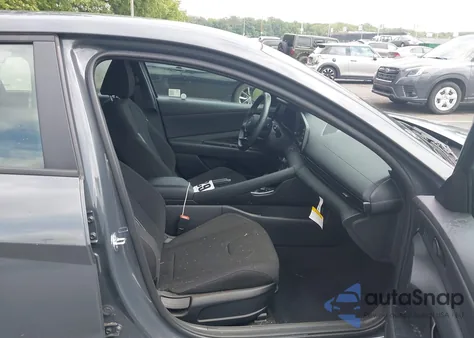 2025 Hyundai Elantra Sel Sport from USA, damaged, VIN KMHLM4DG8SU863846